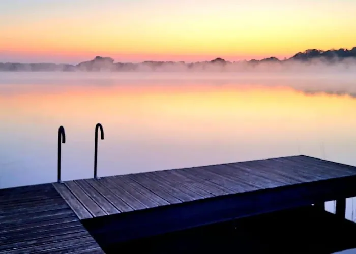 Blaues Haus Plaetlinsee Wustrow (Mecklenburg-Strelitz)